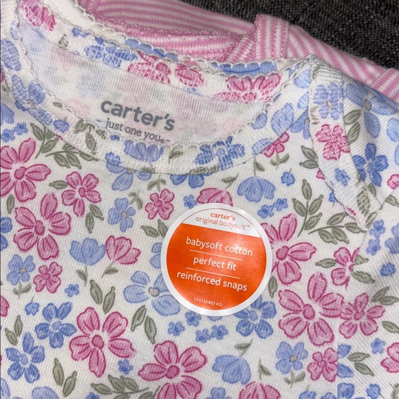 Carter's 9mo NWT 3pc set - Picture 2 of 2